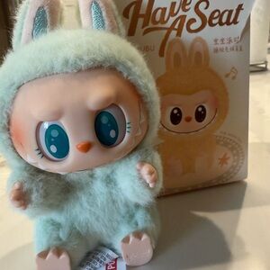 Authentic have a seat opened Labubu - Ququ